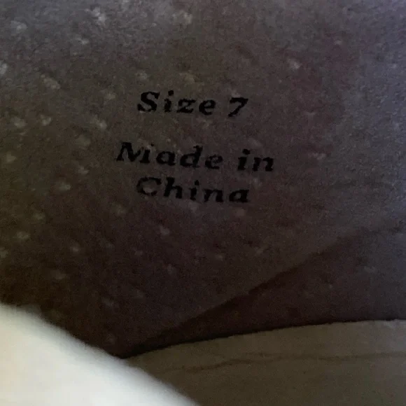 Dolce Vita- Women’s Cleo Stacked Heel Genuine Suede Slouchy Tan Bootie, Size 7 - Picture 2 of 11